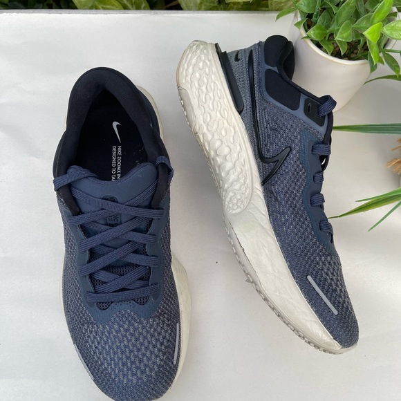 NIKE Zoomx Invincible Run Flyknit navy size 9 men - Picture 9 of 12